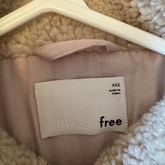 Aritzia Wilfred Free Teddy Coat - Picture 2 of 7